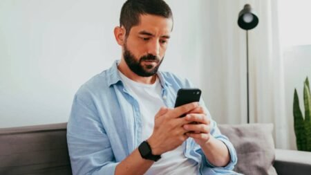 Qué piensa un hombre cuando una mujer no le escribe durante días