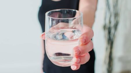 Entrevista de trabajo : cuidado con la "prueba del vaso de agua", consejos para no caer en la trampa